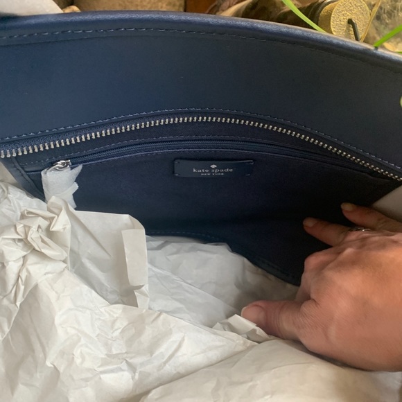 Authentic Kate Spade logo leather/Canvas zip tote - Picture 12 of 16